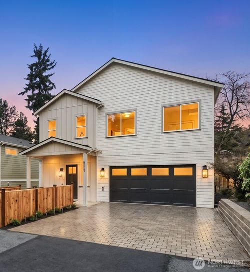 8838 28th Ave Nw, Seattle, WA, 98117-3819 | Card Image