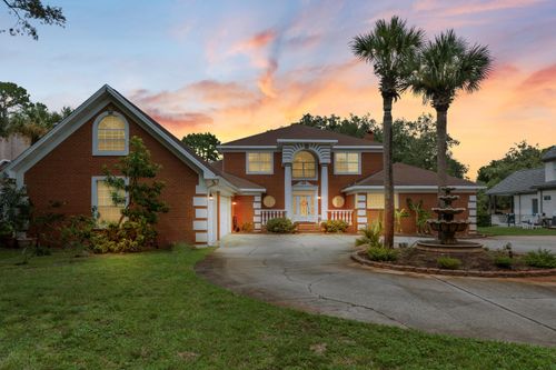 913 Sara Dr, Shalimar, FL, 32579-1265 | Card Image