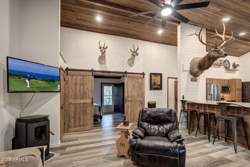 3865 N Hunt Dr, Pine, AZ, 85544-5286 | Card Image