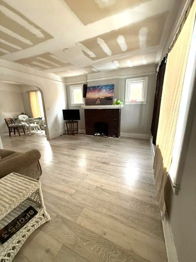 LIVINGROOM | Image 4