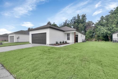 111 Salt Dr, Lafayette, LA, 70506-1066 | Card Image