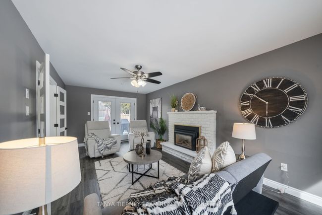 125 Guthrie Cres, House other with 3 bedrooms, 2 bathrooms and 4 parking in Whitby ON | Image 10
