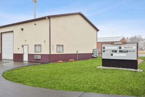 a-2425 Von Esch Rd, Plainfield, IL, 60586-2512 | Card Image