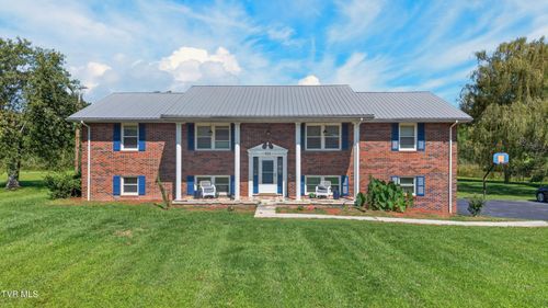 819 Redwood Dr, Mount Carmel, TN, 37645-4008 | Card Image