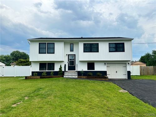 4961 Windgate Rd, Liverpool, NY, 13088-4741 | Card Image