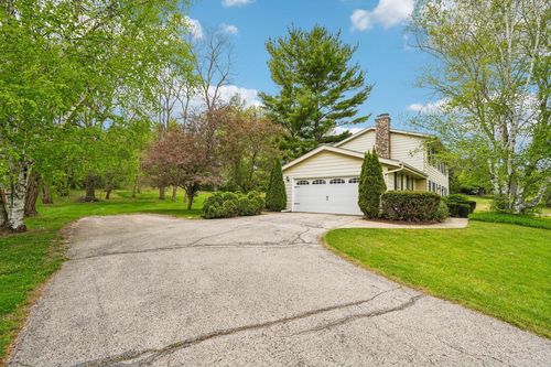 W326S7751 Squire Lane, Mukwonago, WI, 53149 | Card Image