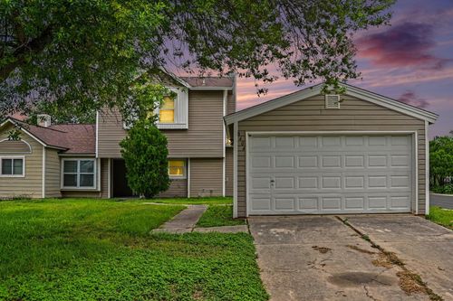 8404 Forest Ridge Dr, San Antonio, TX, 78239-4006 | Card Image