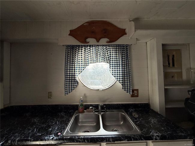 53 Cottonwood Rd, House other with 3 bedrooms, 1 bathrooms and 3 parking in Alert Bay BC | Image 12