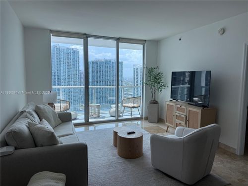 apt-3600-55 Se 6th St, Miami, FL, 33131-2572 | Card Image