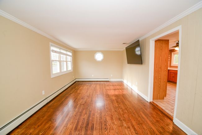 32 Gresham St, House other with 3 bedrooms, 2 bathrooms and null parking in Milford CT | Image 4