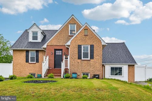 105 Dinsmore Ave, GLEN BURNIE, MD, 21061-2650 | Card Image