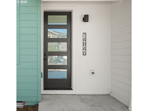 8-14846 Ne Couch St, Portland, OR, 97230-4868 | Card Image