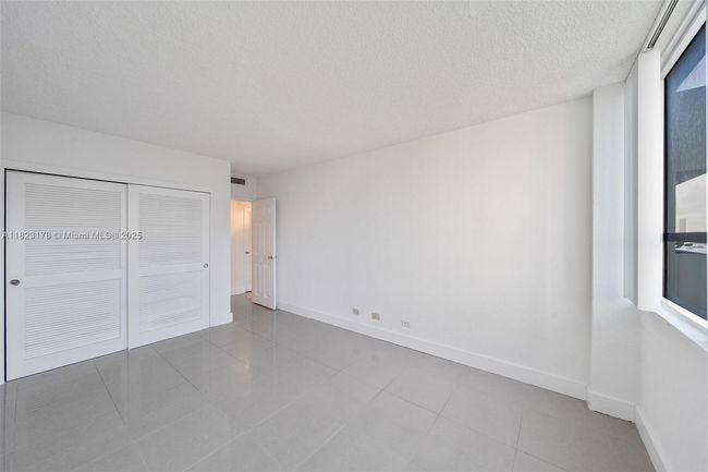 APT-262 - 1500 Bay Rd, Condo with 2 bedrooms, 2 bathrooms and null parking in Miami Beach FL | Image 19