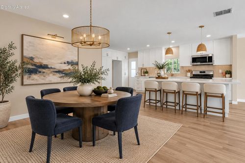39163 Warm Springs Dr, Palm Desert, CA, 92260-1358 | Card Image