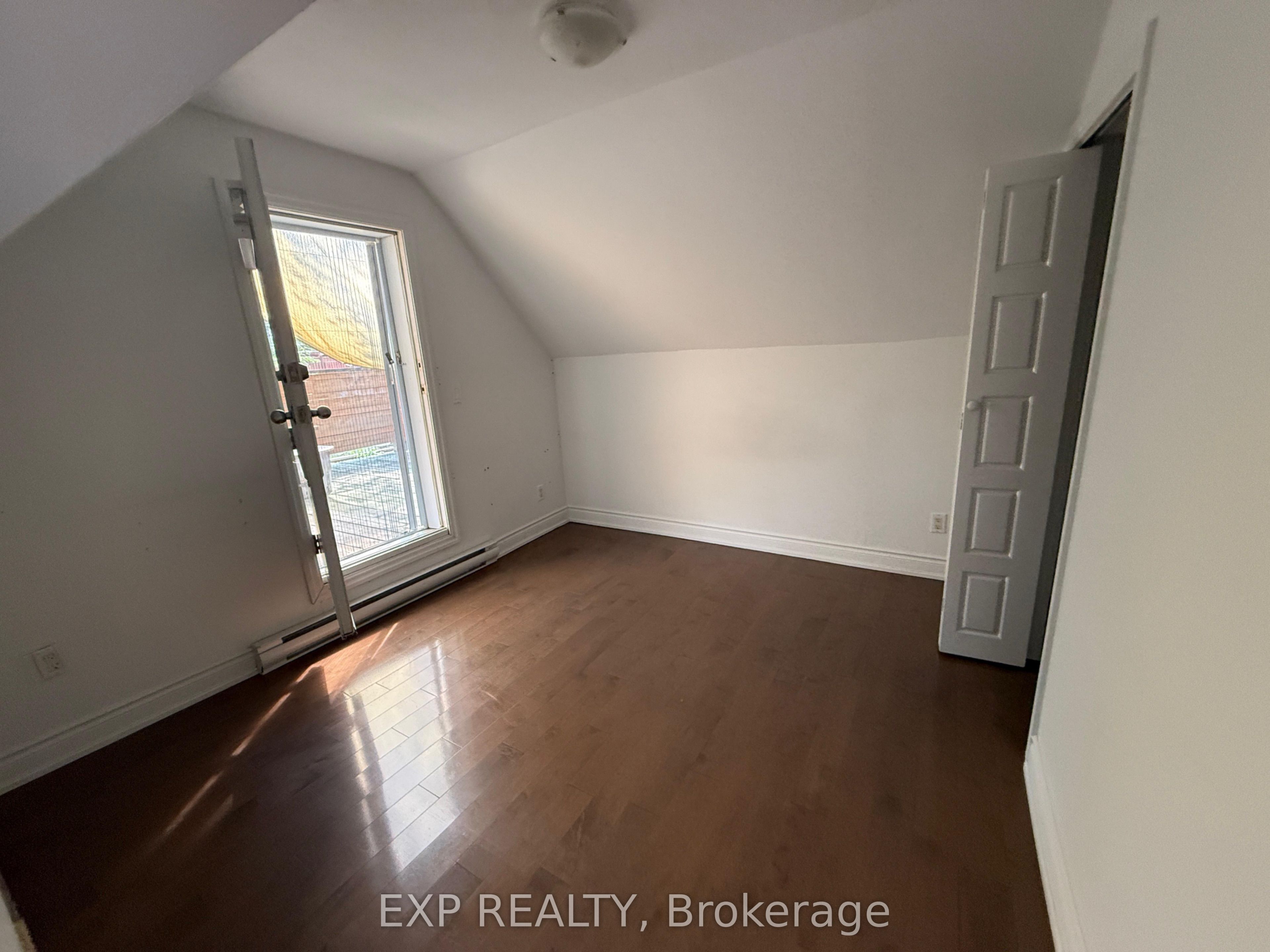 Residential Lease in Toronto W01 3