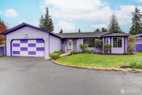 20426 Dayton Avenue N, Shoreline, WA, 98133 | Card Image