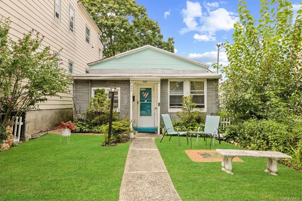 9th Ave, Mount Vernon, NY 10550