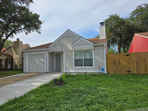 9827 Valley Cabin, San Antonio, TX, 78250-4897 | Card Image