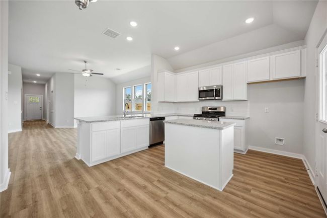 25460 Honus Wagner Way, House other with 4 bedrooms, 2 bathrooms and 2 parking in Splendora TX | Image 9