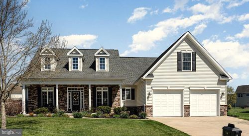 28 Old Coach Ln, CARLISLE, PA, 17013-8794 | Card Image