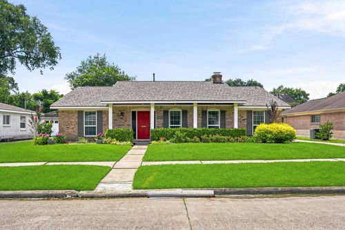 6131 Yarwell Dr, Houston, TX, 77096-4625 | Card Image