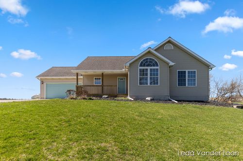 8106 Bliss Rd, Lake Odessa, MI, 48849-9737 | Card Image