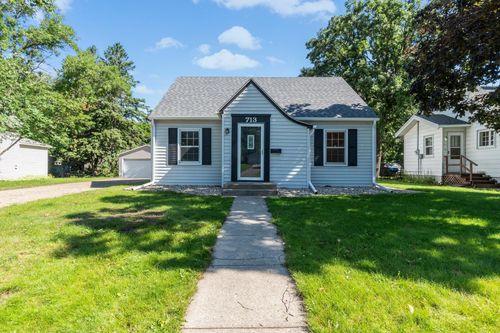 713 5th Ave E, Alexandria, MN, 56308-1524 | Card Image