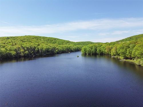 92 Old Forge Dr, Carmel, NY, 10512-3411 | Card Image