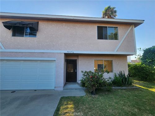 9213 1/2 Cedar, Bellflower, CA, 90706 | Card Image