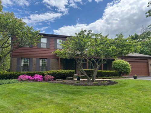 375 Sunset Dr, Northfield, IL, 60093-1046 | Card Image