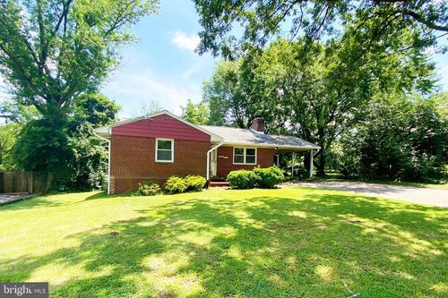 2703 Dawn Dr, Alexandria, VA, 22306-1621 | Card Image