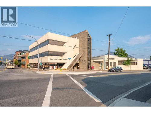 203-383 Ellis Street, Penticton, BC, V2A4L8 | Card Image
