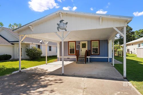 472 W Canal Dr, Gulf Shores, AL, 36542-3006 | Card Image