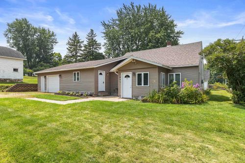 801 Hemlock St, MARATHON, WI, 54448-9374 | Card Image