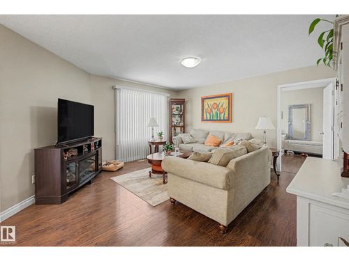 21-1850 Mill Woods Road East Nw, Edmonton, AB, T6L7C6 | Card Image