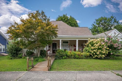 107 N Main St, Sparta, TN, 38583-1659 | Card Image