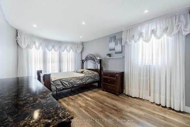 520 Ceremonial Dr, House other with 4 bedrooms, 3 bathrooms and 3 parking in Mississauga ON | Image 29
