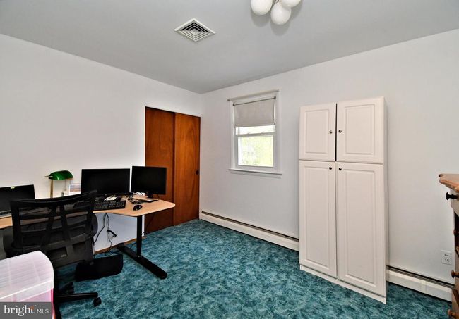 2 E Patricia Rd, House other with 3 bedrooms, 3 bathrooms and null parking in HOLLAND PA | Image 35