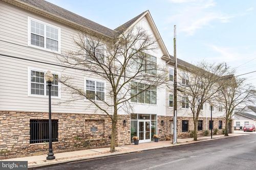 apt-105-821 Harry St, Conshohocken, PA, 19428-1737 | Card Image