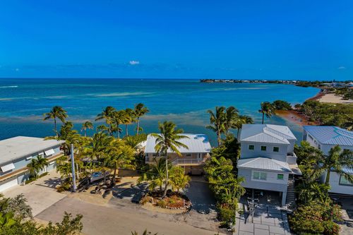 5669 Man O War Dr, Marathon, FL, 33050-3941 | Card Image