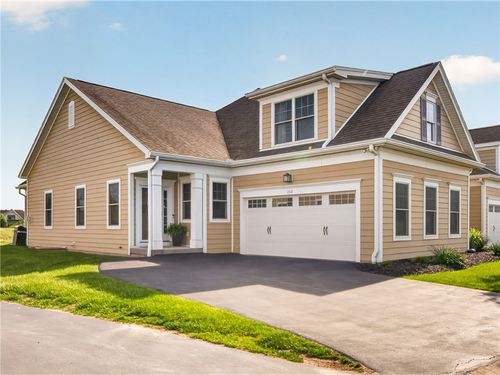 212 Bretlyn Cir, Rochester, NY, 14618-2686 | Card Image