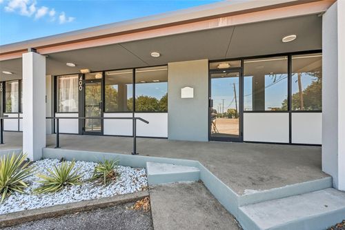 308 Nw Dolores Huerta Dr, Grand Prairie, TX, 75050-5684 | Card Image