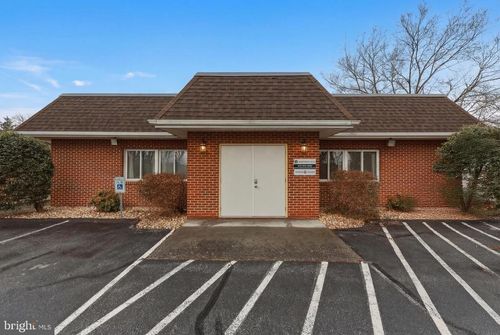 1008 Winchester Ave, Martinsburg, WV, 25401-1764 | Card Image