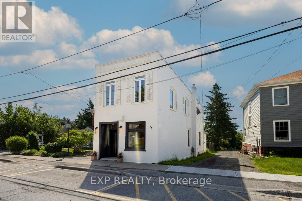Commercial Sale in Prince Edward County (Bloomfield) 3