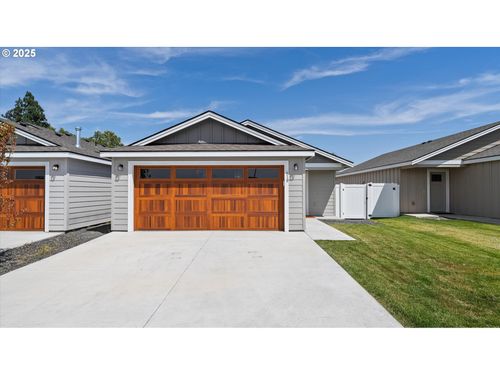 610 Tinley St, Stanfield, OR, 97875-4662 | Card Image