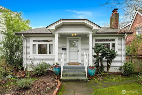 5006 37th Avenue Ne, Seattle, WA, 98105 | Card Image