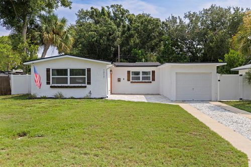 1317 Essex Dr N, SAINT PETERSBURG, FL, 33710-5609 | Card Image