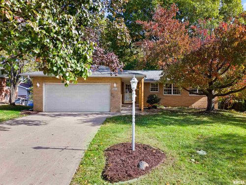 6616 Greenmont Rd, Peoria, IL, 61614-2410 | Card Image