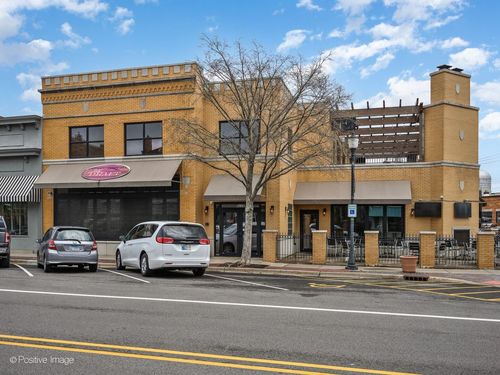 250 Center St, Grayslake, IL, 60030-1581 | Card Image