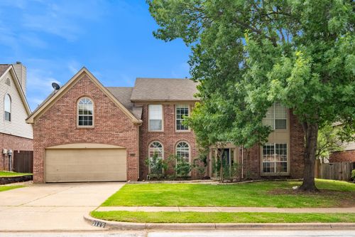 2125 Branchwood Dr, Grapevine, TX, 76051-7822 | Card Image
